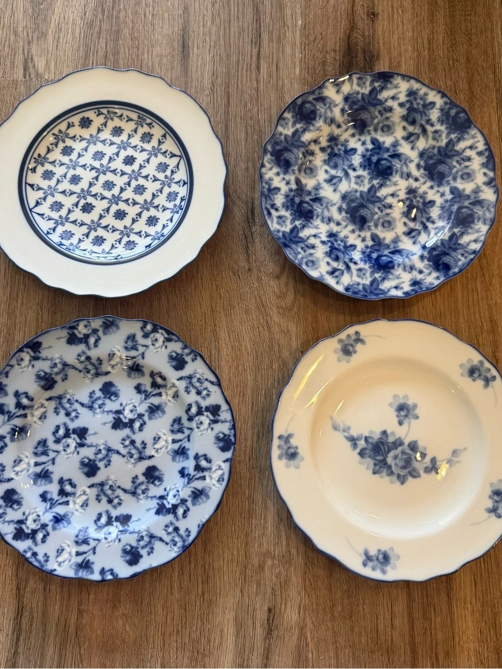 4pc Harry & David Blue & White Vintage Inspired Flow Blue Style Floral Plates 8